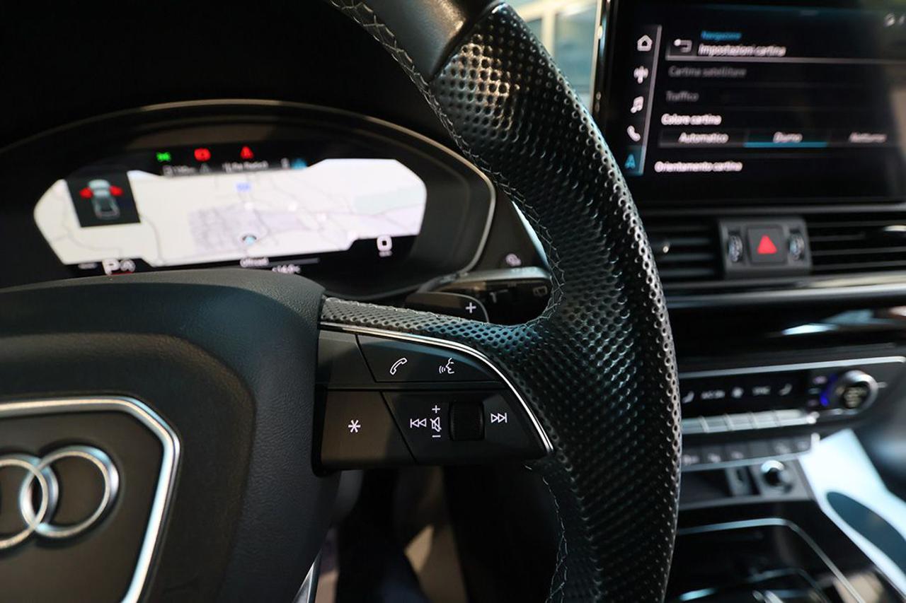 AUDI Q5 40 TDI Quattro S-Tronic S-Line Plus - 22