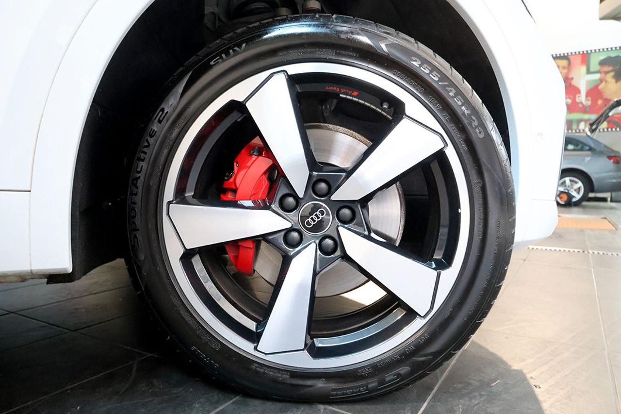 AUDI Q5 40 TDI Quattro S-Tronic S-Line Plus - 6