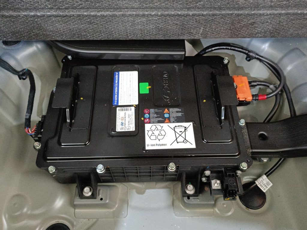 KIA Stonic 1.0 T-GDi 100 CV MHEV MT Style - 13