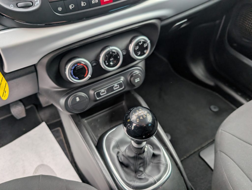 FIAT 500L 1.4 95 CV S&S Cross - OK NEOPATENTATI - 29