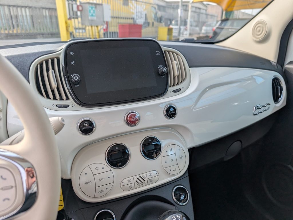 FIAT 500 1.0 Hybrid Dolcevita OK NEOPATENTATI - 27