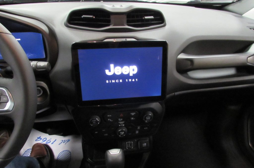 JEEP Renegade 1.5 Turbo T4 MHEV Summit - 8