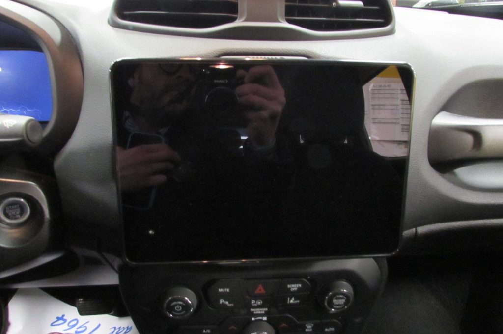 JEEP Renegade 1.5 Turbo T4 MHEV Summit - 9