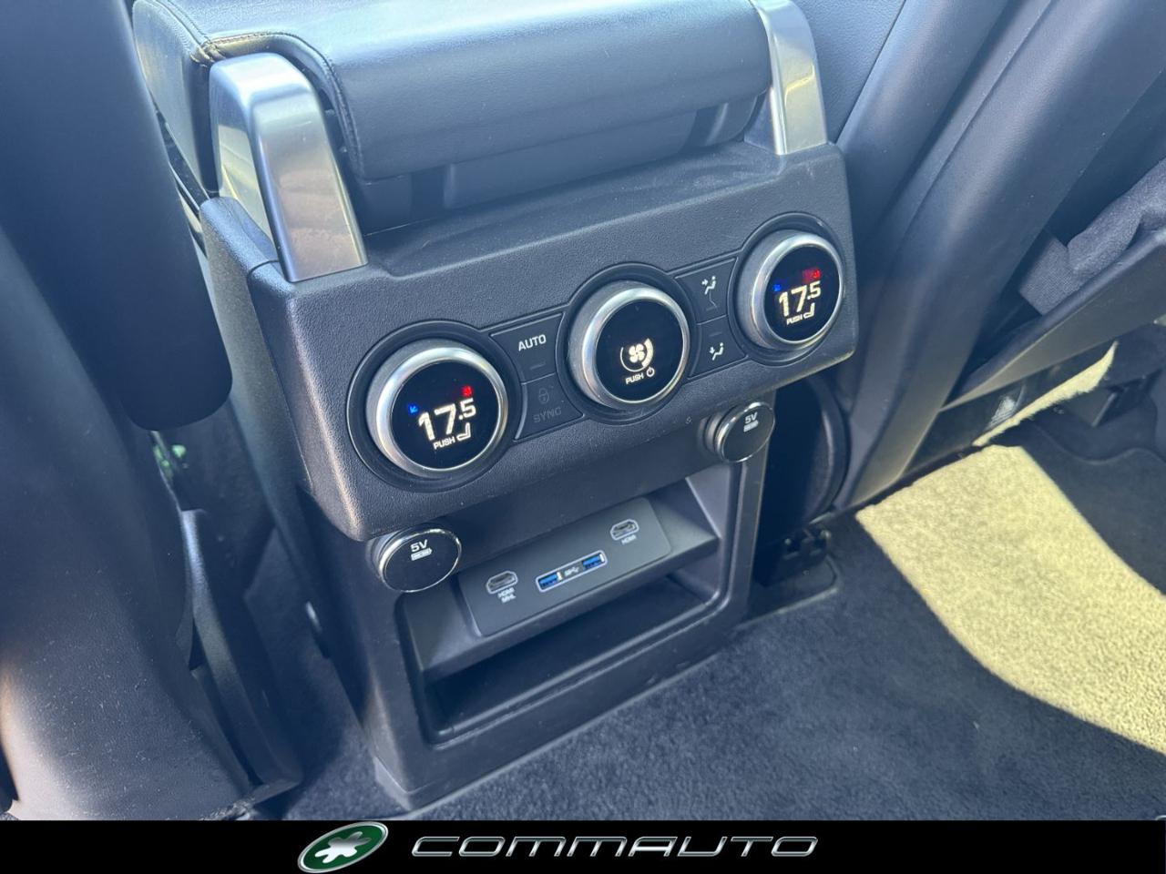 LAND ROVER Discovery 3.0 TD6 249 CV HSE 7p - 30