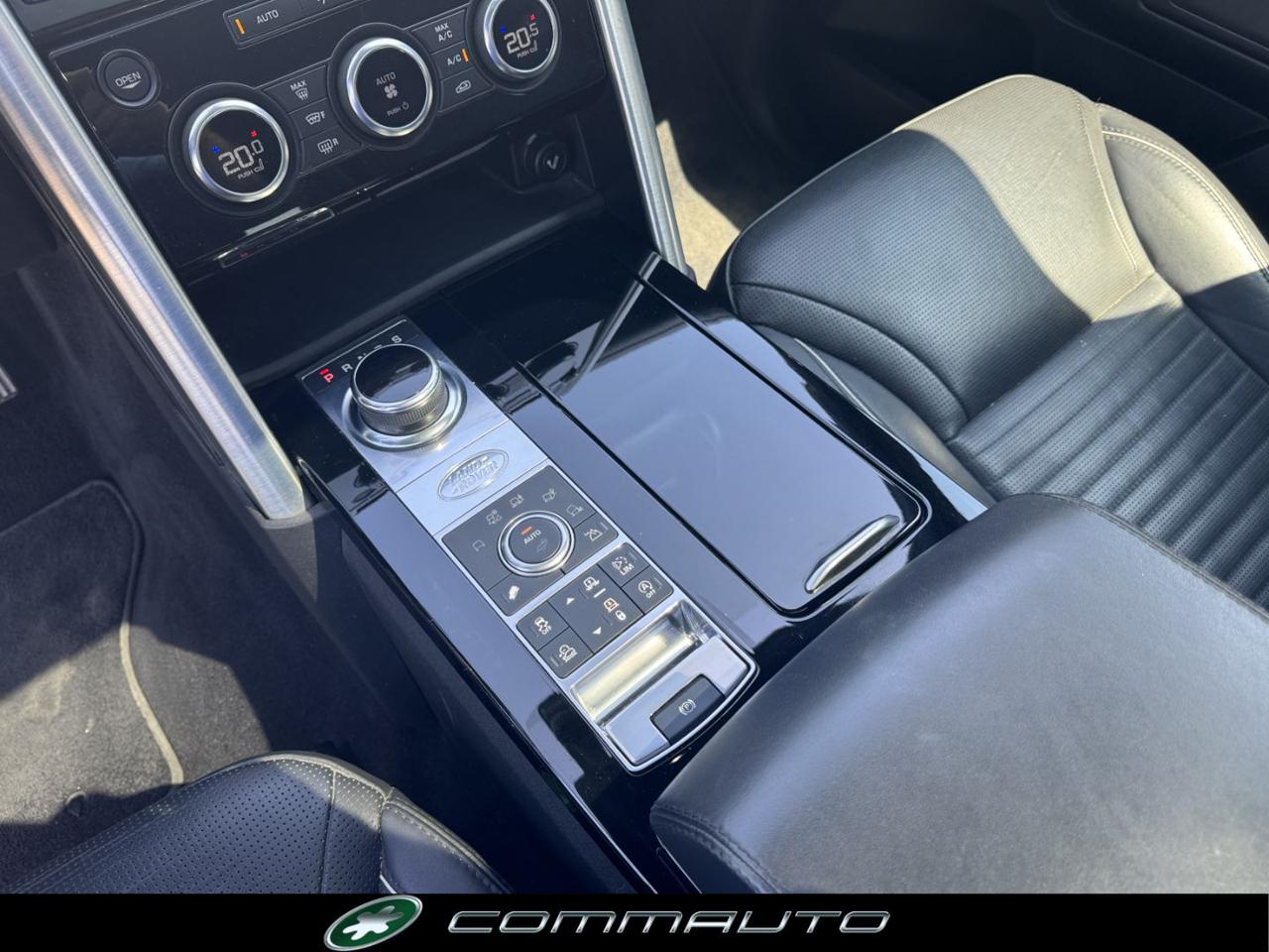 LAND ROVER Discovery 3.0 TD6 249 CV HSE 7p - 20