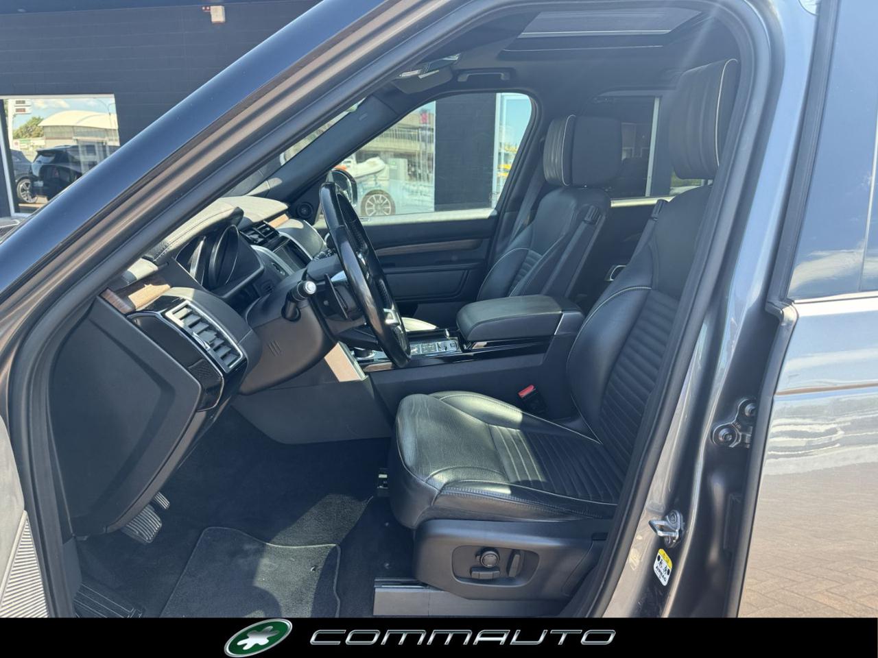 LAND ROVER Discovery 3.0 TD6 249 CV HSE 7p - 10