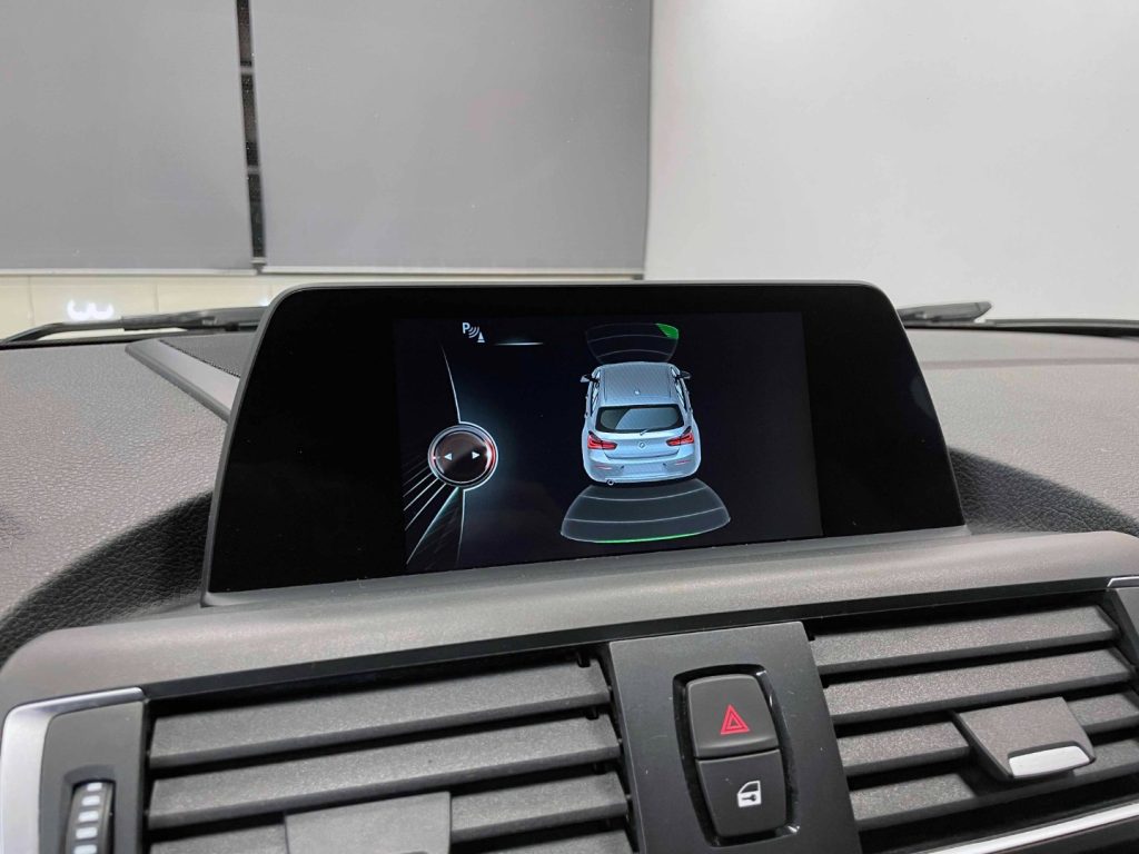 BMW 118 118i 5P M-SPORT - 26