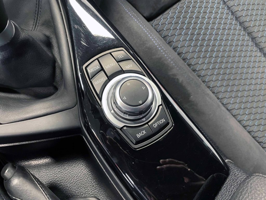 BMW 118 118i 5P M-SPORT - 44