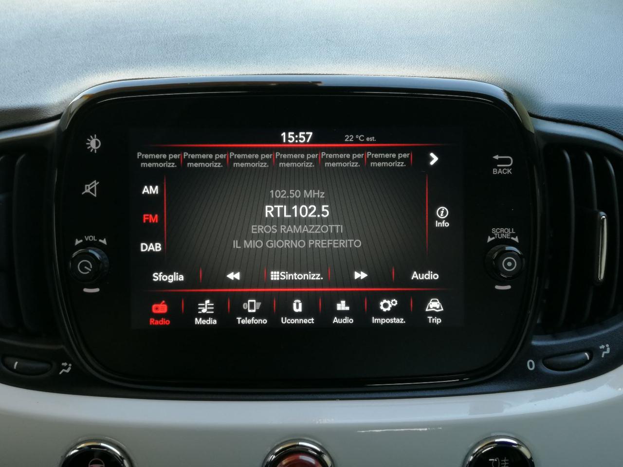 FIAT 500 1.0 Hybrid Club - 4