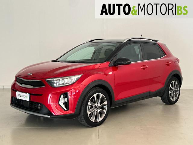 KIA Stonic Rosso metallizzato