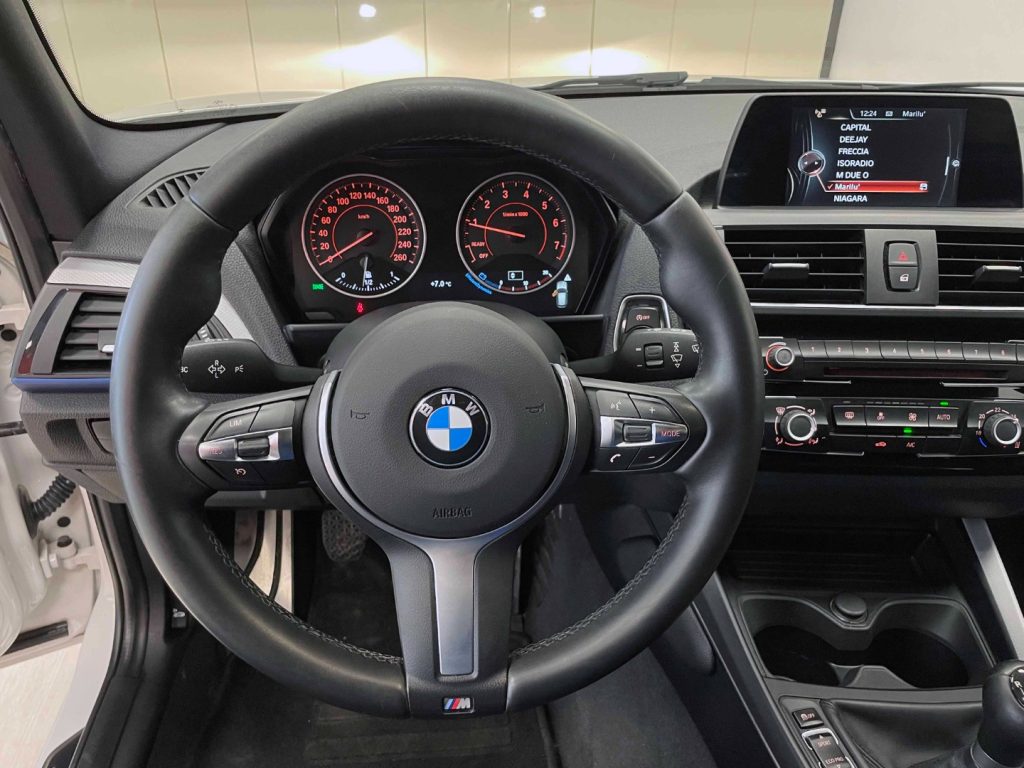 BMW 118 118I 5P M-SPORT - 18