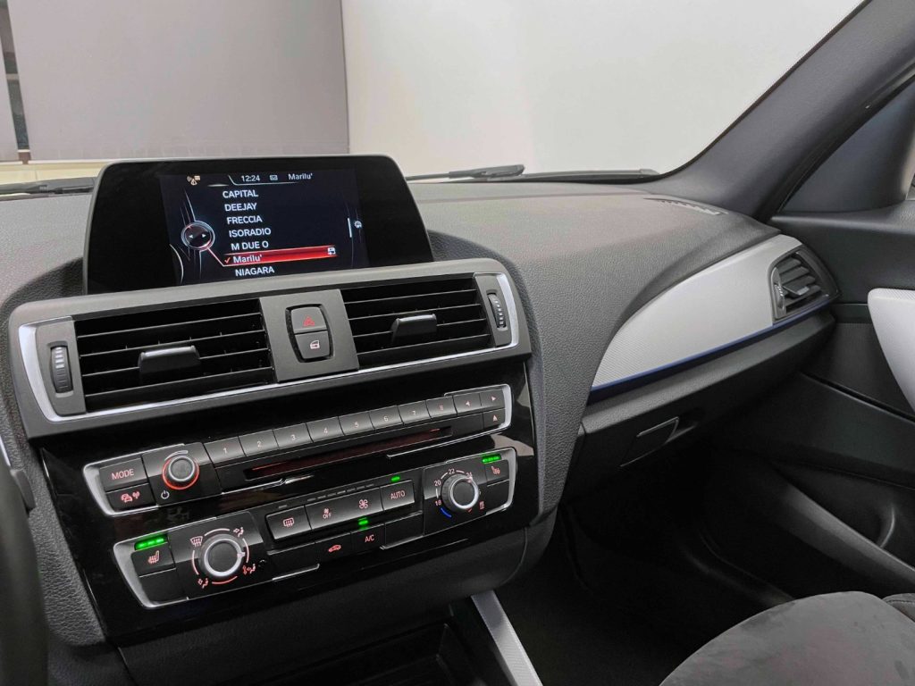 BMW 118 118I 5P M-SPORT - 20