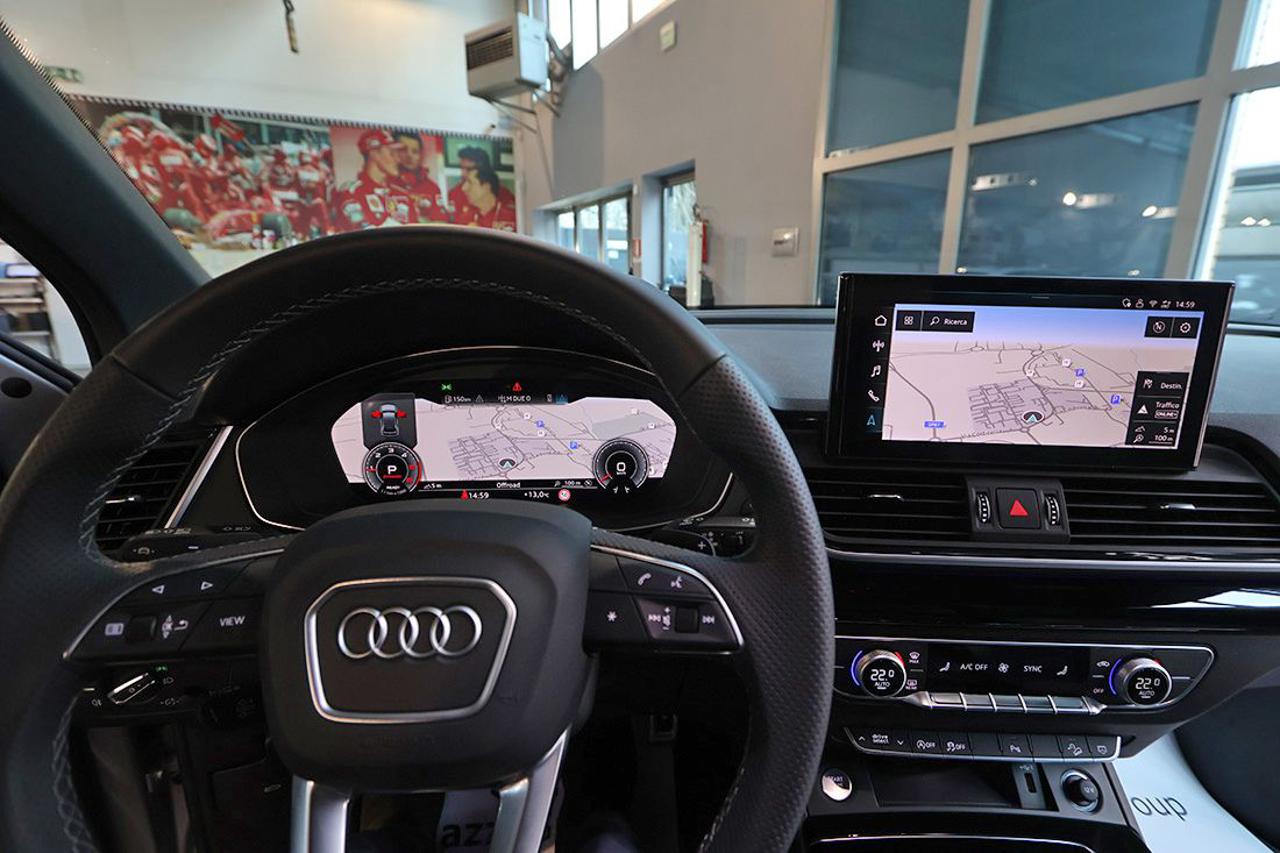 AUDI Q5 40 TDI Sportback Quattro Identity Black S-Line - 38