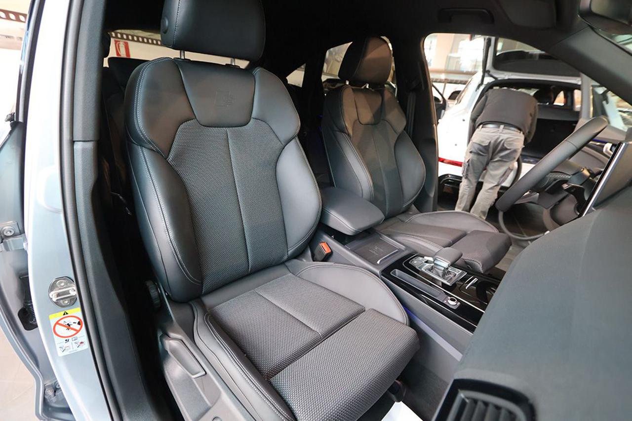 AUDI Q5 40 TDI Sportback Quattro Identity Black S-Line - 17