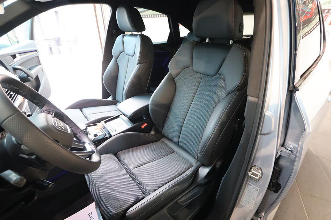 AUDI Q5 40 TDI Sportback Quattro Identity Black S-Line - 18