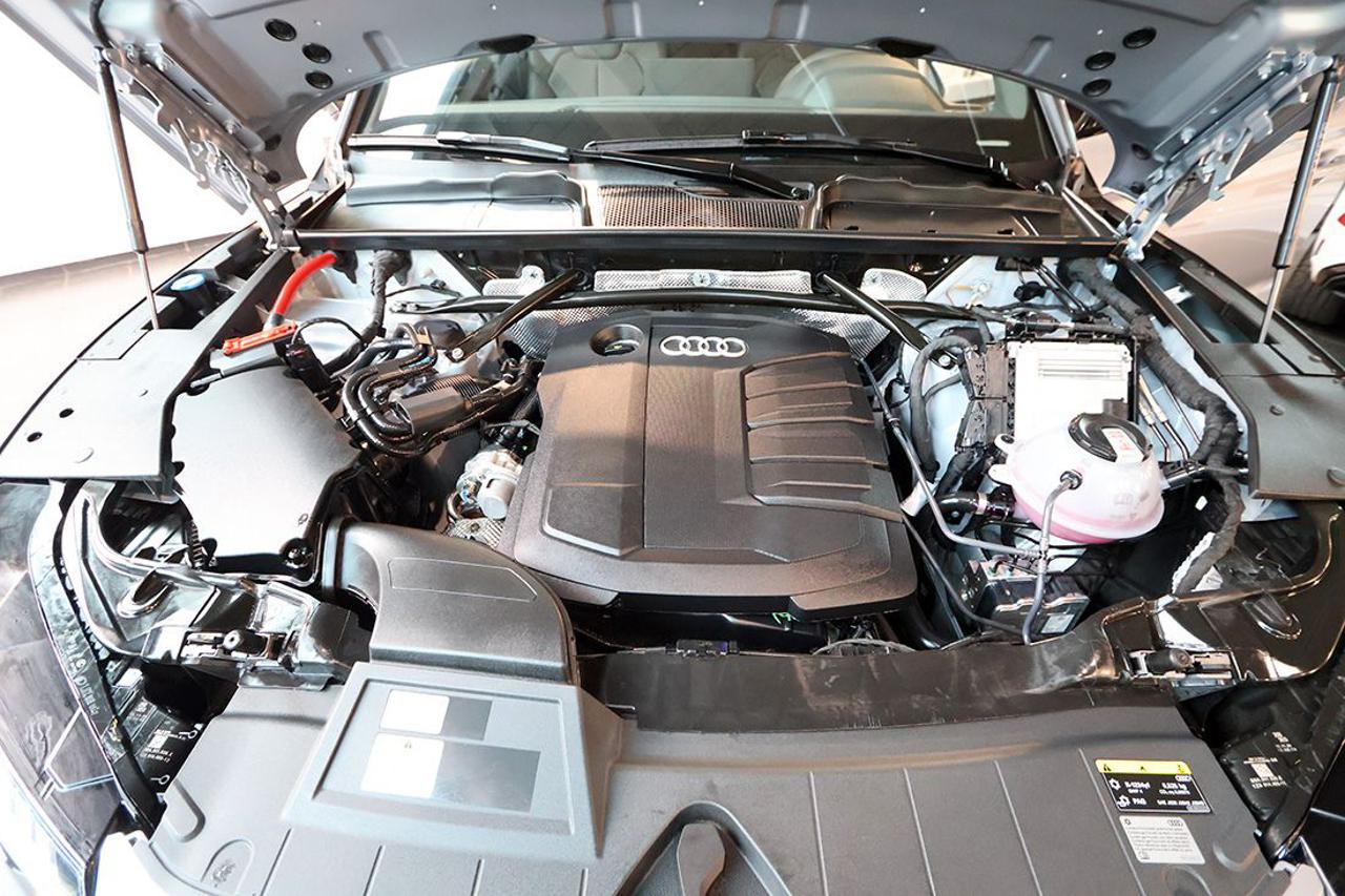 AUDI Q5 40 TDI Sportback Quattro Identity Black S-Line - 11