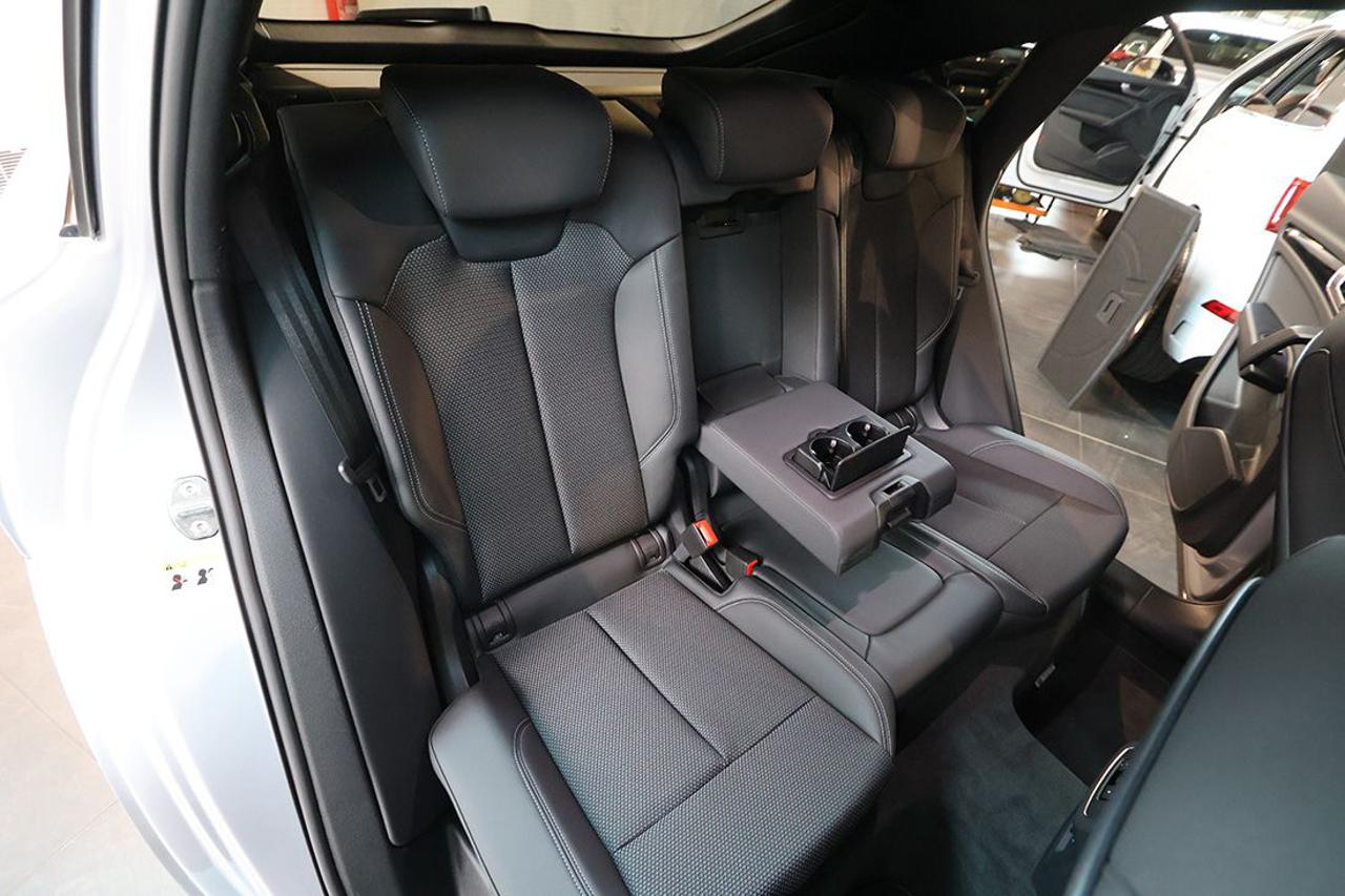 AUDI Q5 40 TDI Sportback Quattro Identity Black S-Line - 20