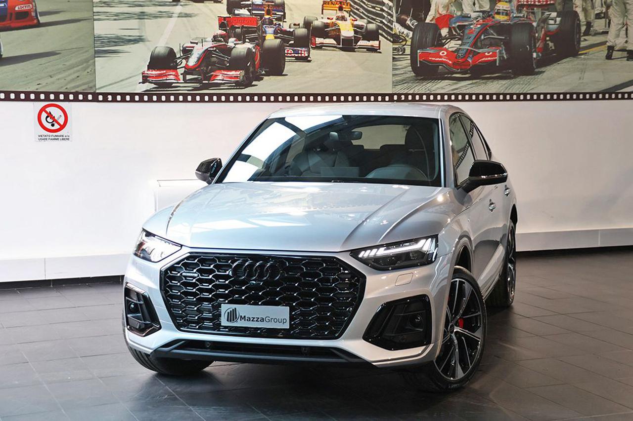 AUDI Q5 40 TDI Sportback Quattro Identity Black S-Line - 5