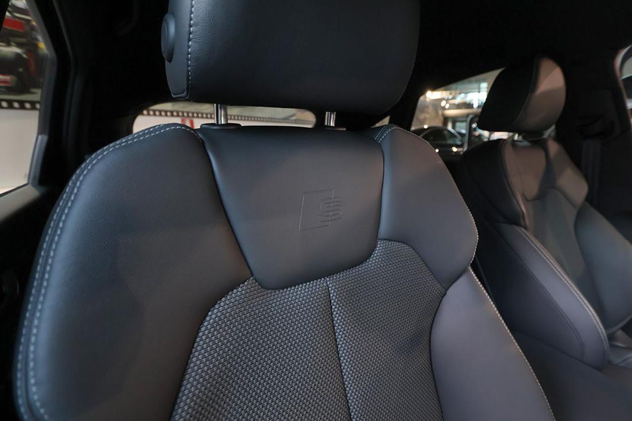 AUDI Q5 40 TDI Sportback Quattro Identity Black S-Line - 48