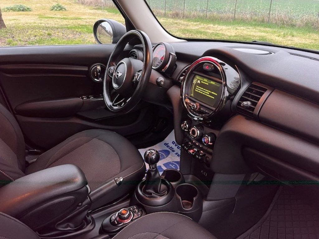 MINI One 1.5 One D Business 5 porte - 28