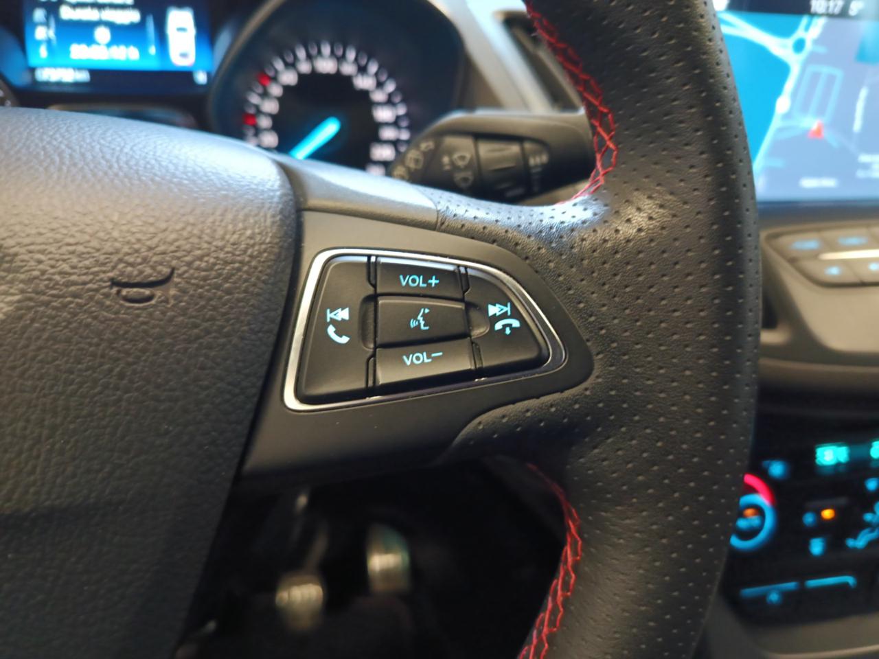 FORD Kuga 1.5 EcoBoost 120 CV S&S 2WD ST-Line - 17