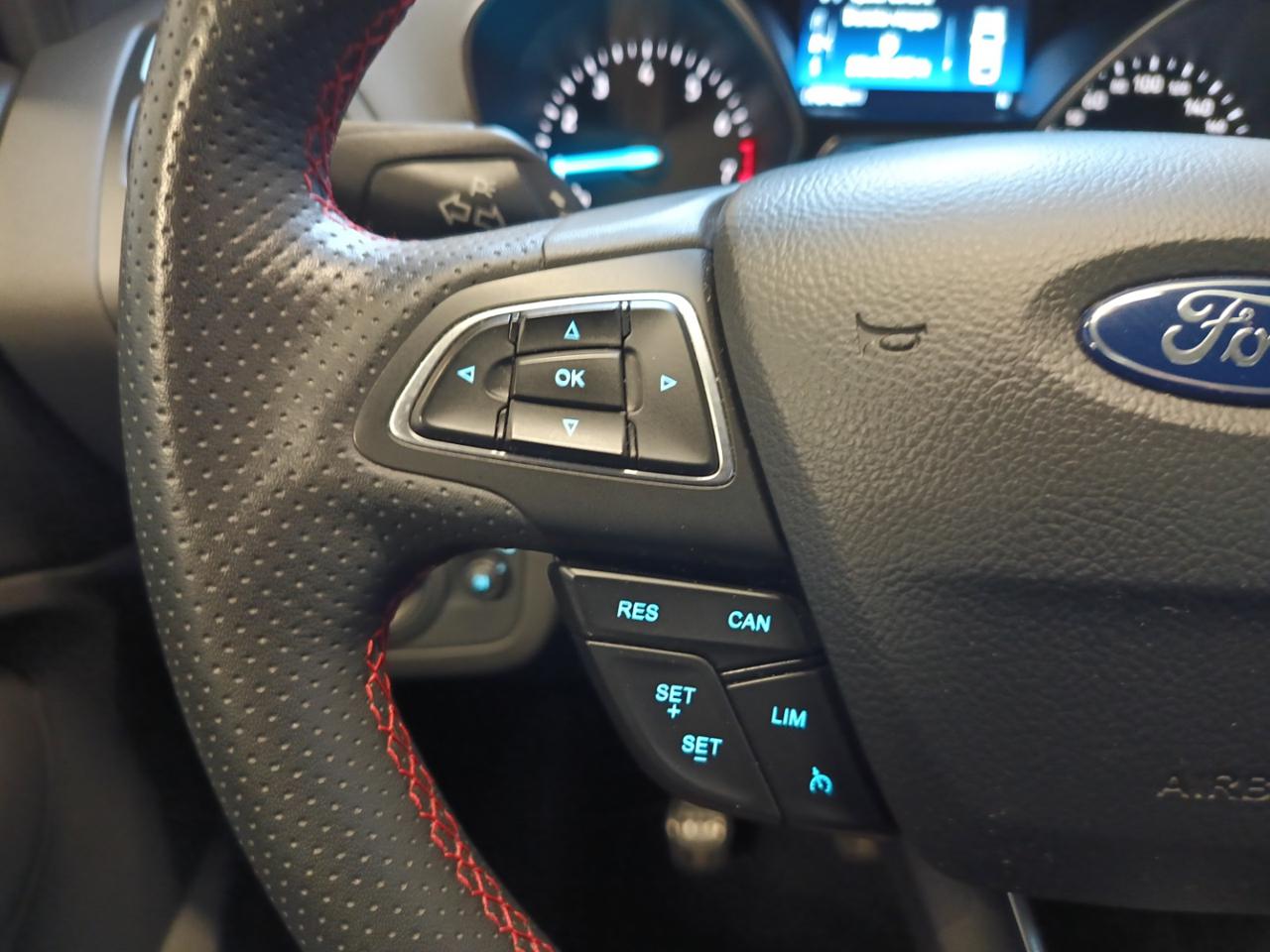 FORD Kuga 1.5 EcoBoost 120 CV S&S 2WD ST-Line - 16