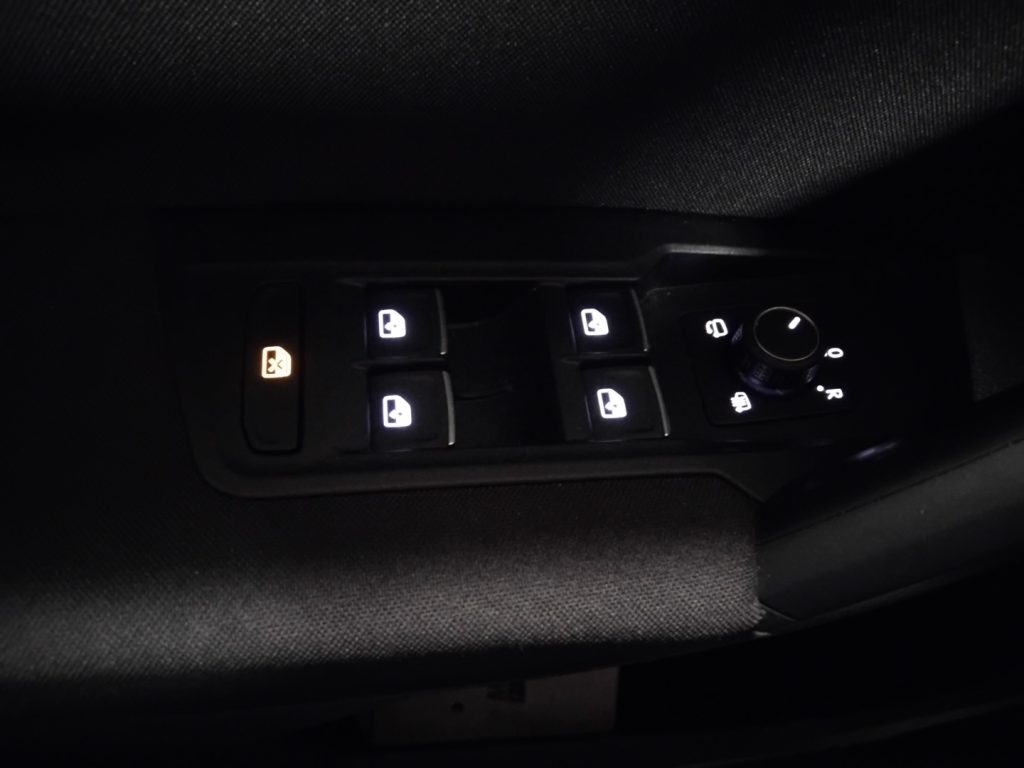 VOLKSWAGEN Tiguan 2.0 TDI SCR LIFE Dsg - 15