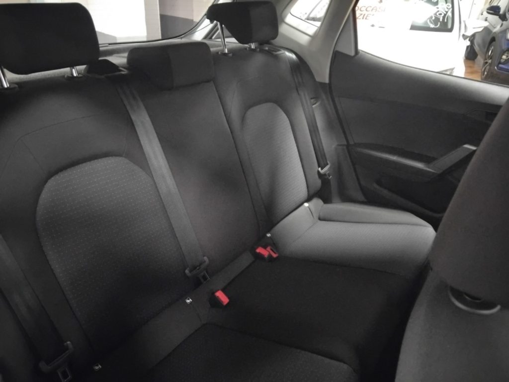 SEAT Ibiza 1.0 TGI 5 porte Business LED NAVI - 11