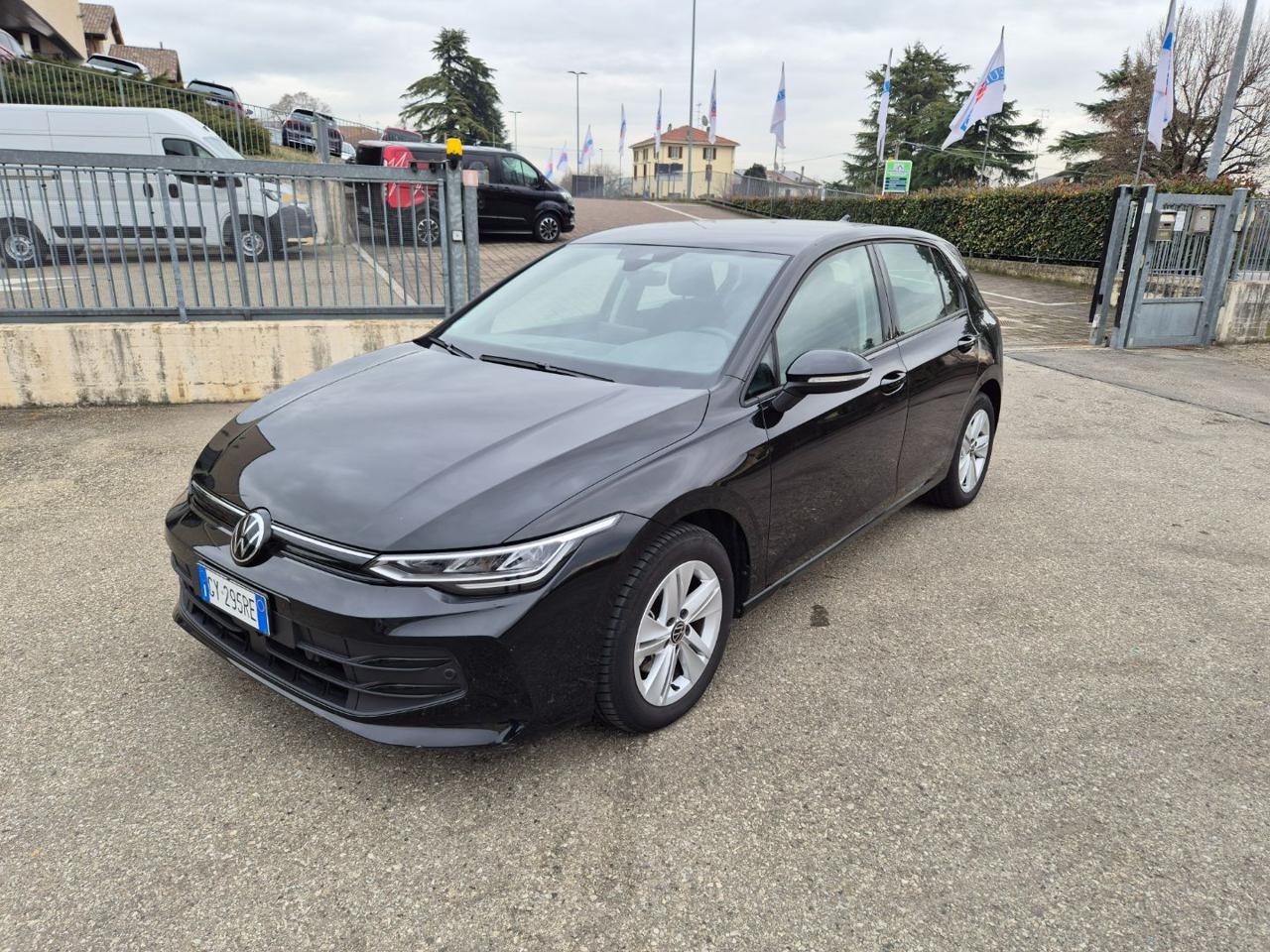 VOLKSWAGEN Golf 2.0 TDI 115 CV SCR Life - 2