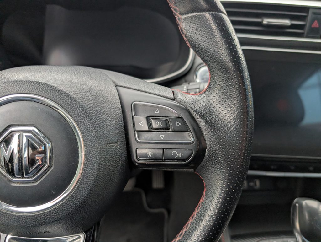 MG ZS 1.0T-GDI aut. Luxury - 28