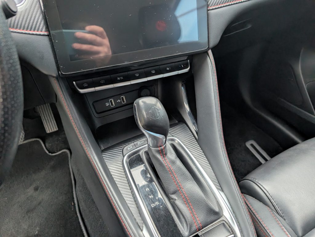 MG ZS 1.0T-GDI aut. Luxury - 30