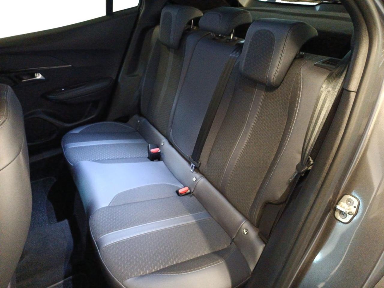 PEUGEOT 2008 1.2 Puretech 130CV - 10