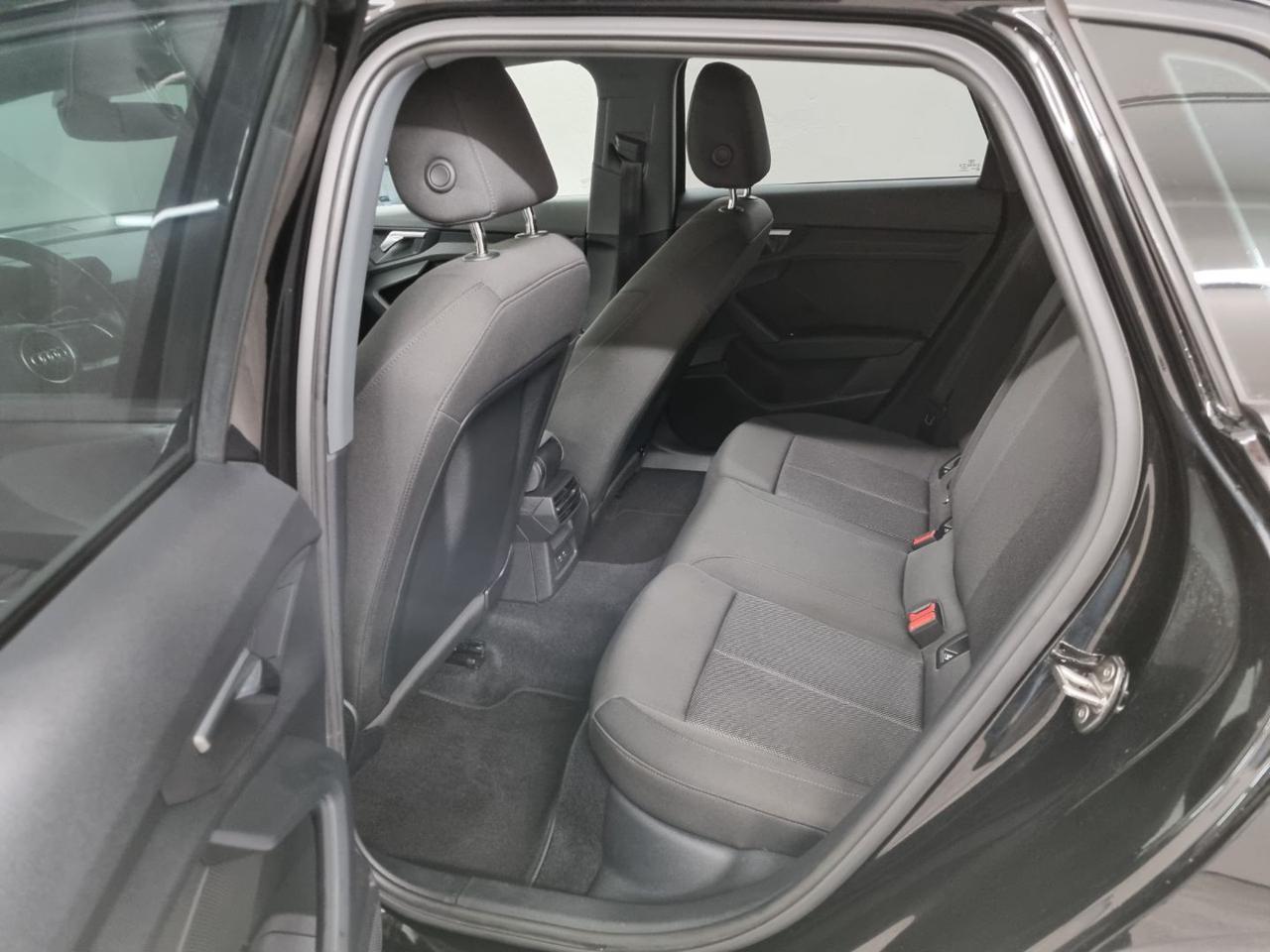 AUDI A3 SPB 35 TDI S tronic S line edition - 10