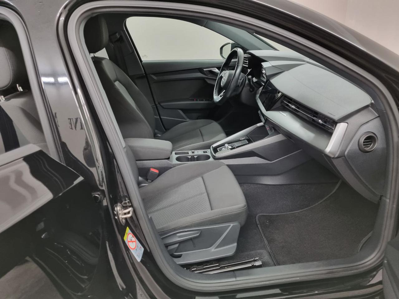 AUDI A3 SPB 35 TDI S tronic S line edition - 9