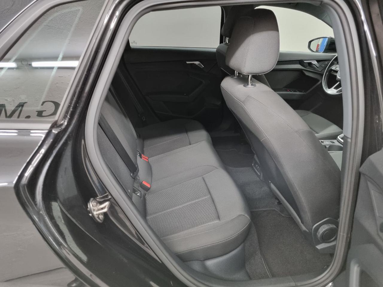 AUDI A3 SPB 35 TDI S tronic S line edition - 24