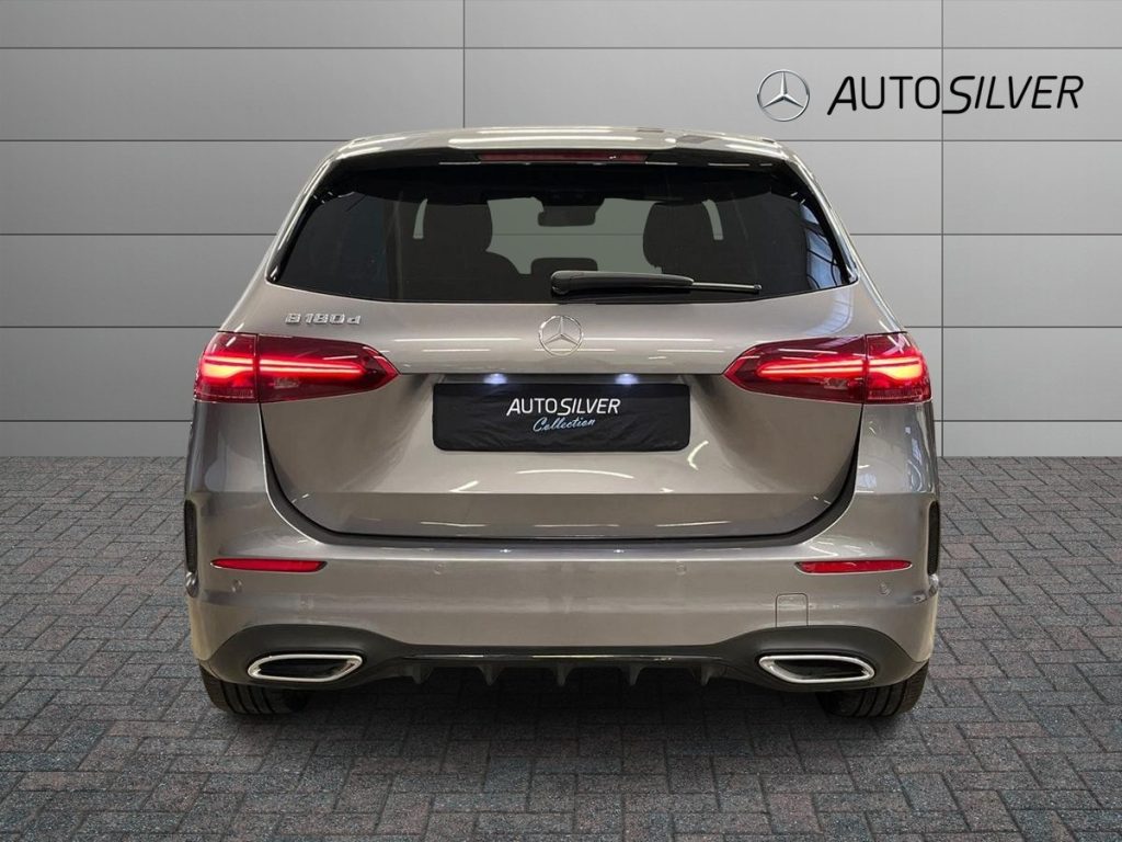 MERCEDES-BENZ B 180 d Automatic AMG Line Advanced Plus - 4