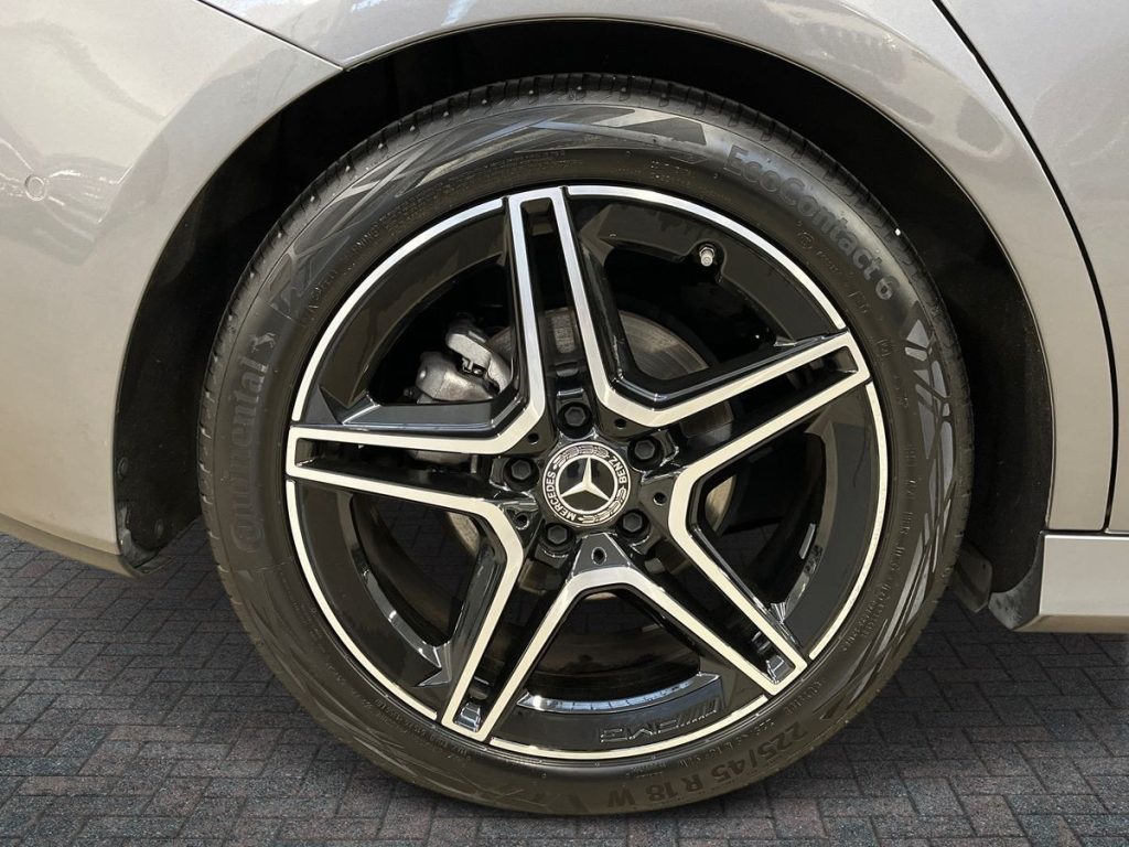 MERCEDES-BENZ B 180 d Automatic AMG Line Advanced Plus - 7