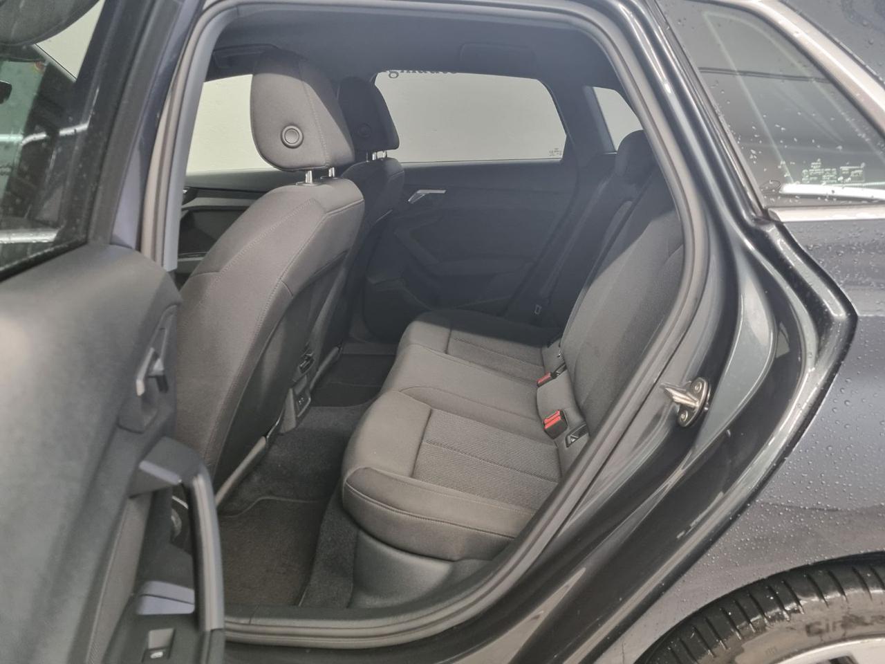 AUDI A3 SPB 30 TDI S tronic Business Advanced - 10