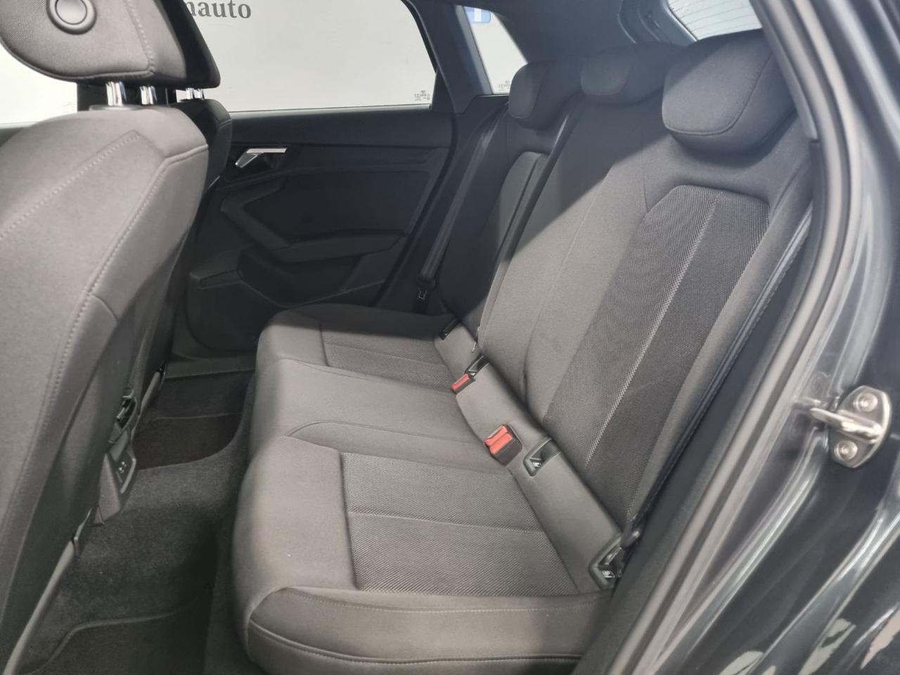 AUDI A3 SPB 30 TDI S tronic Business Advanced - 24