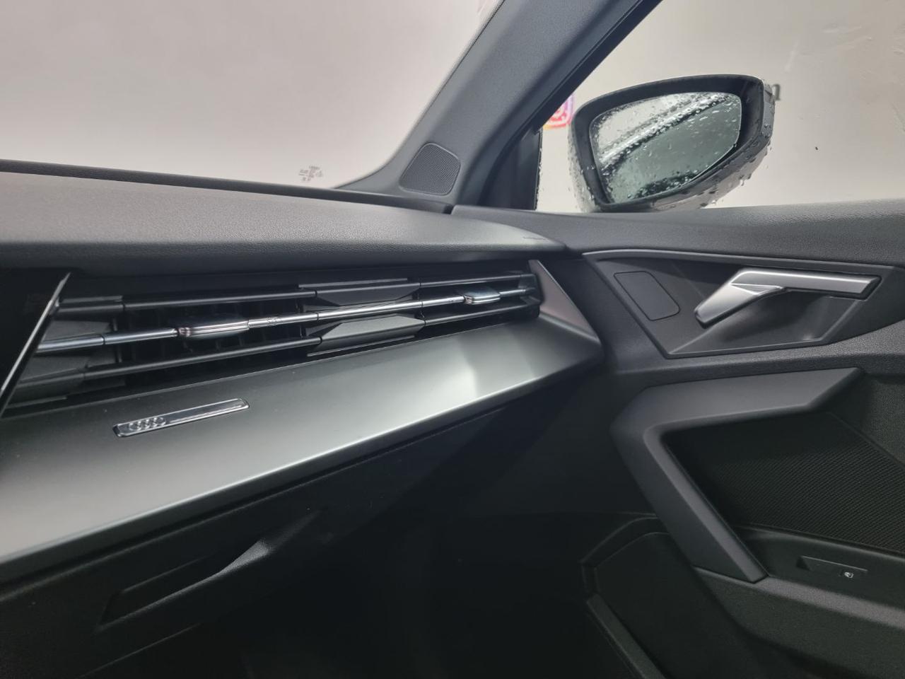 AUDI A3 SPB 30 TDI S tronic Business Advanced - 28