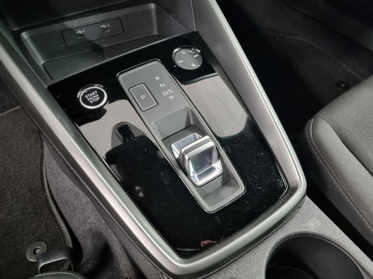 AUDI A3 SPB 30 TDI S tronic Business Advanced - 16