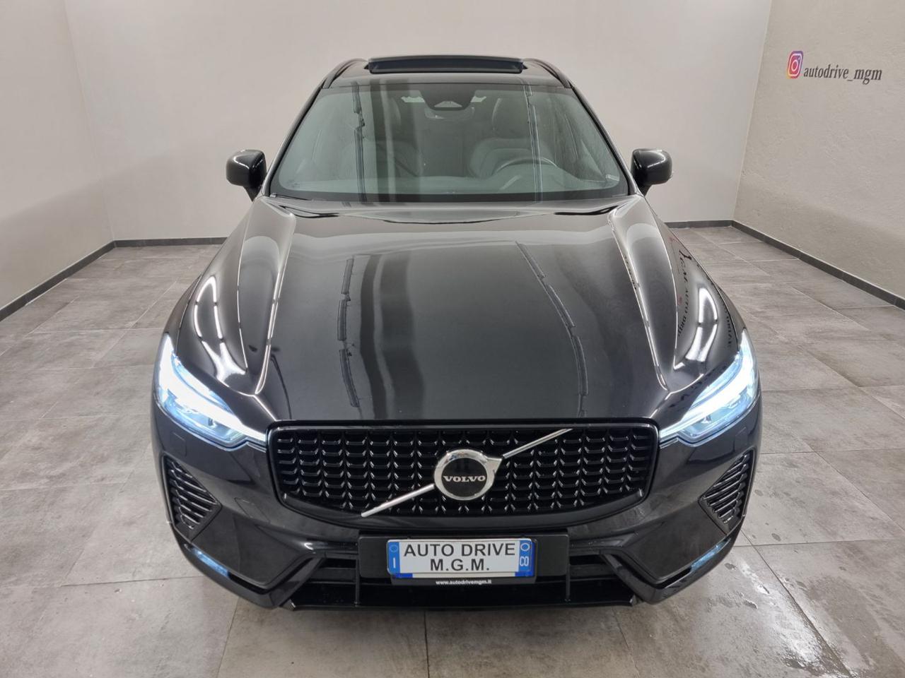 VOLVO XC60 B4 automatico Plus Dark - 36
