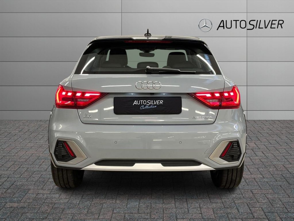 AUDI A1 allstreet 30 TFSI Admired - 4