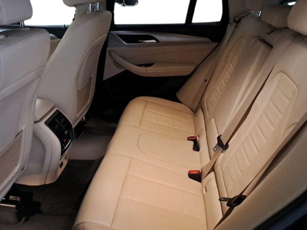 BMW X3 xDrive20d 48V Business Advantage Aut. - 11