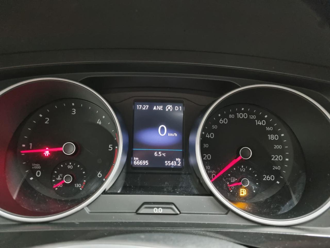 VOLKSWAGEN Tiguan 2.0 TDI SCR DSG 4MOTION Business BMT - 6