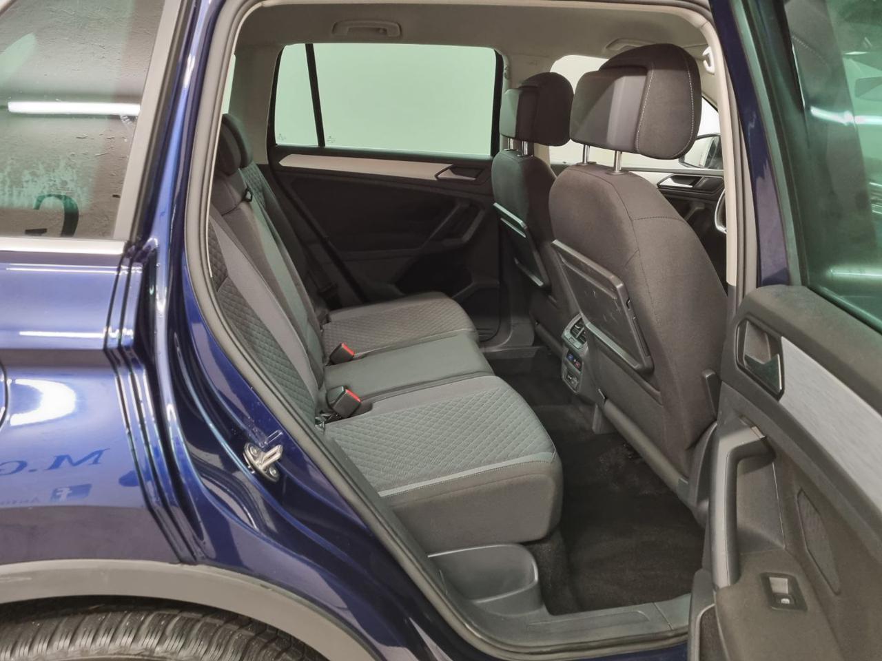 VOLKSWAGEN Tiguan 2.0 TDI SCR DSG 4MOTION Business BMT - 22