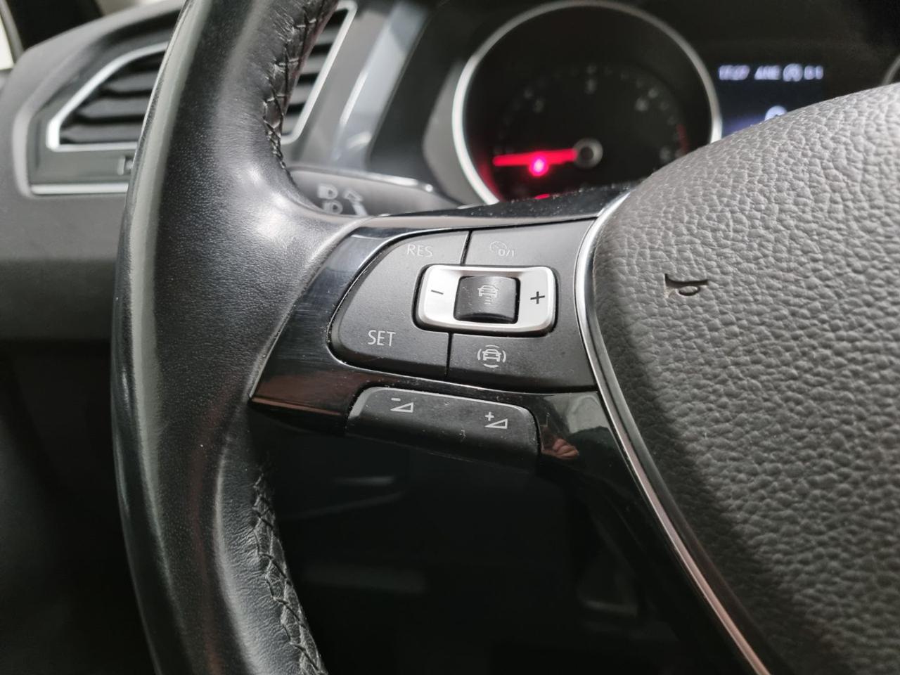 VOLKSWAGEN Tiguan 2.0 TDI SCR DSG 4MOTION Business BMT - 29