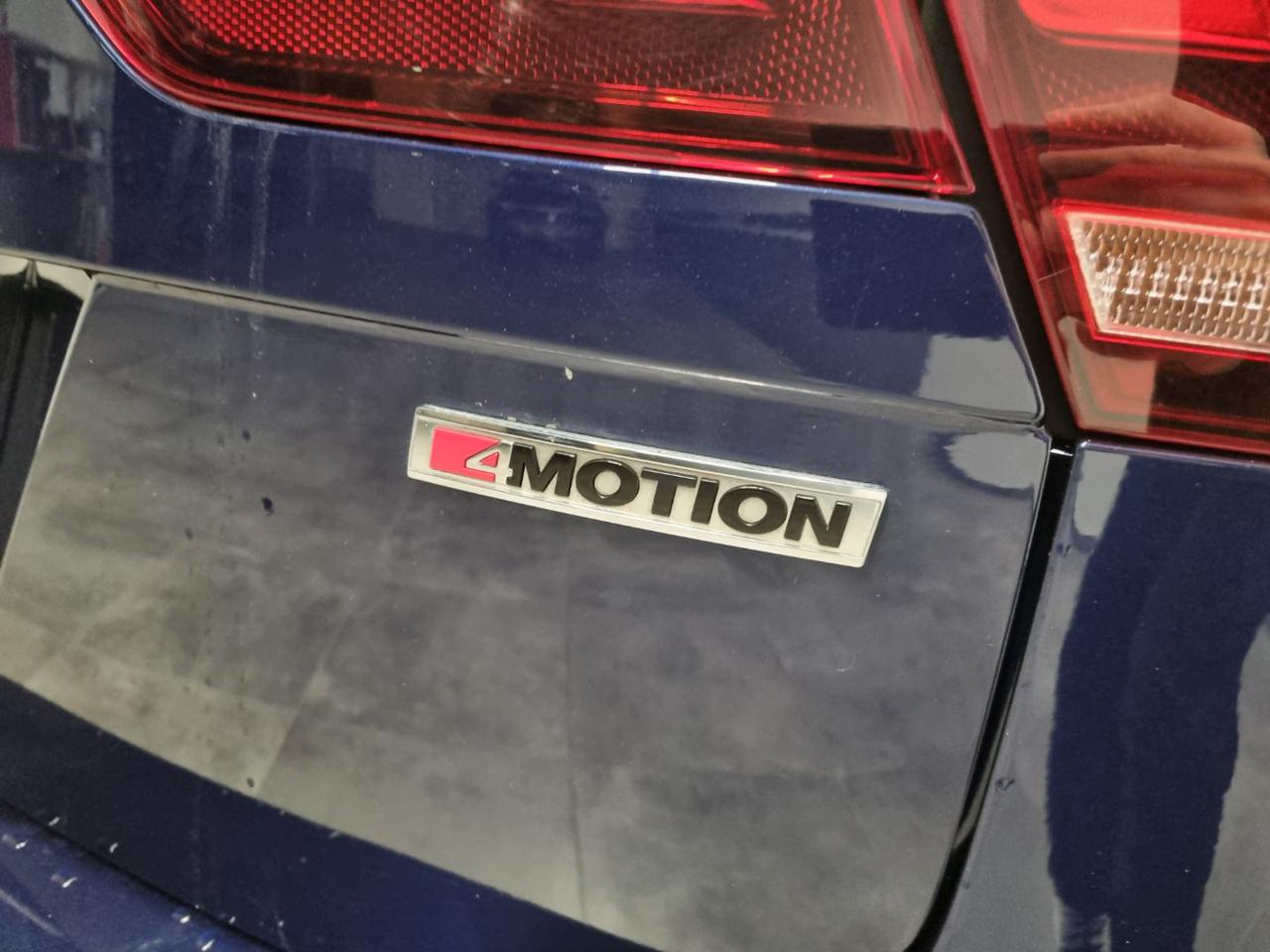 VOLKSWAGEN Tiguan 2.0 TDI SCR DSG 4MOTION Business BMT - 19