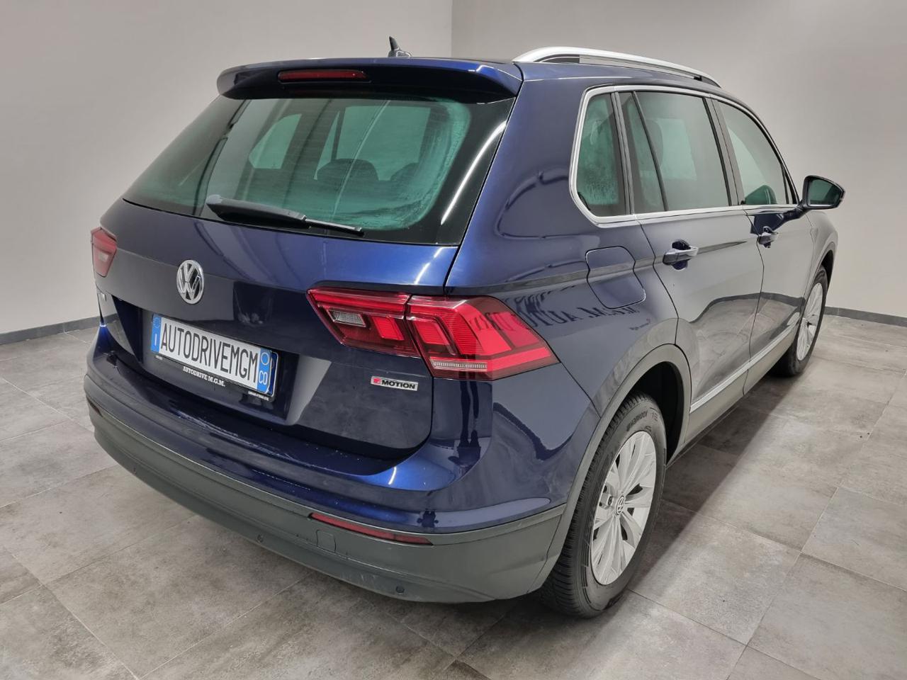 VOLKSWAGEN Tiguan 2.0 TDI SCR DSG 4MOTION Business BMT - 18