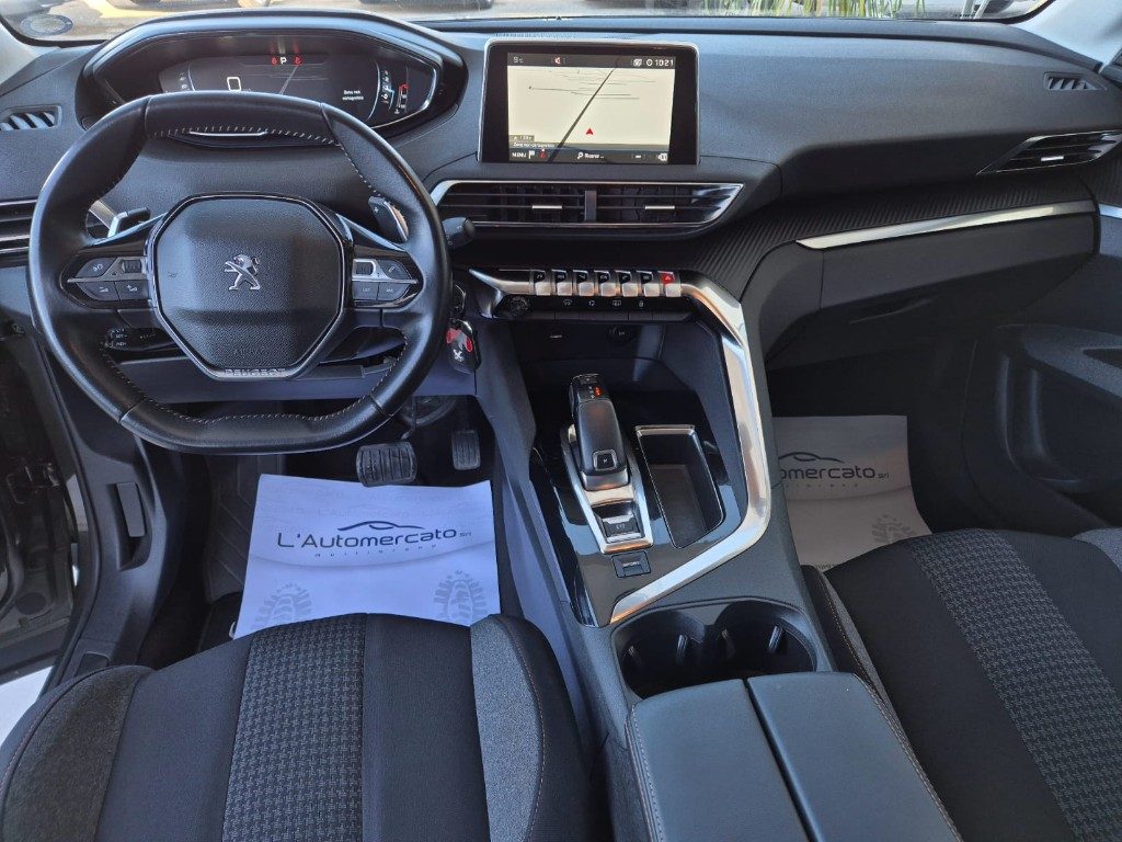 PEUGEOT 3008 BlueHDi 130 S&S - 11